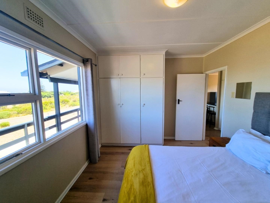 To Let 2 Bedroom Property for Rent in Sandbaai Western Cape